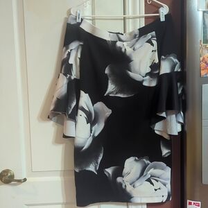 Venus dress. Size Medium. Black, grey and white floral print.
